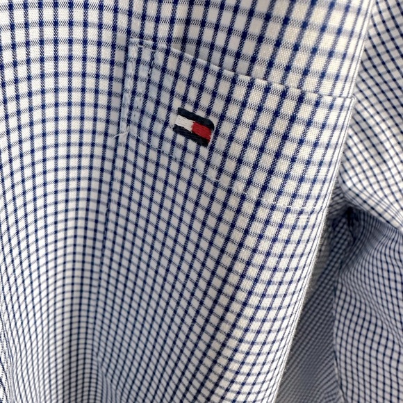 Tommy Hilfiger Men’s Button-Up Shirt – Size Medium - Picture 3 of 5